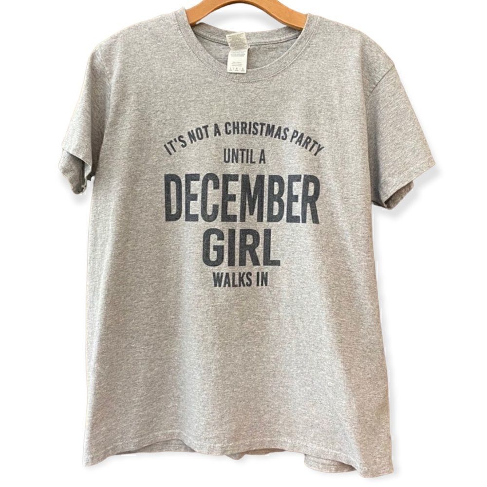Heathered Gray Sz L Christmas December Party Girl Short Sleeve T-Shirt